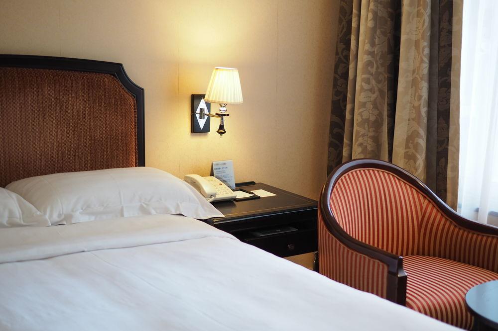 Hotel Kingdom Гаосюн Екстер'єр фото